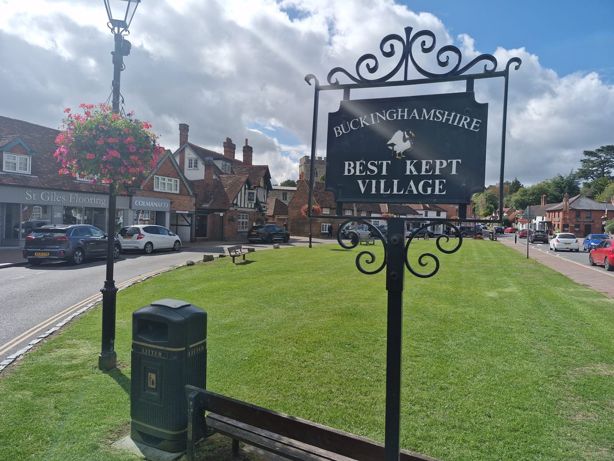 Best Kept Village Competition – Presentation
There will be a presentation on the village green at 10am  Saturday 20 September. Lord Lieutenant, Countess Howe will be awarding the Pushman Cup to the Parish Council Chairman Gordon Patrick BEM. Come on down and help us celebrate.