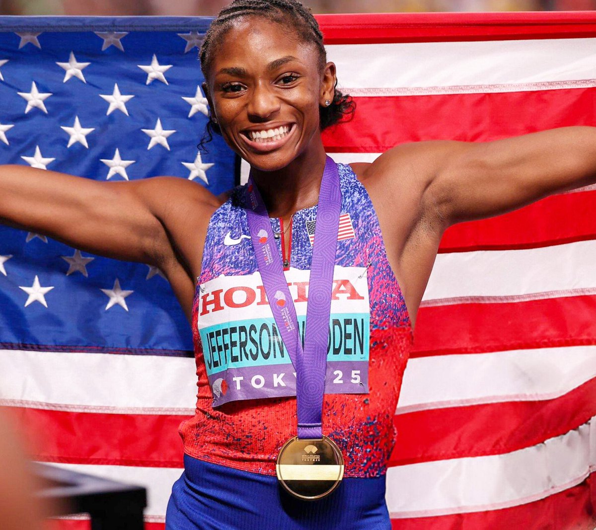 TrackGazette's tweet image. 21.68s!!🤯🔥

Melissa Jefferson-Wooden 🇺🇸 wins GOLD in the women’s 200m at the Tokyo 2025 World Championships.

She completes the 100/200m double!

Amy Hunt 🇬🇧 was an amazing 2nd in 22.14s, while Shericka Jackson 🇯🇲 won Bronze in 22.18s.