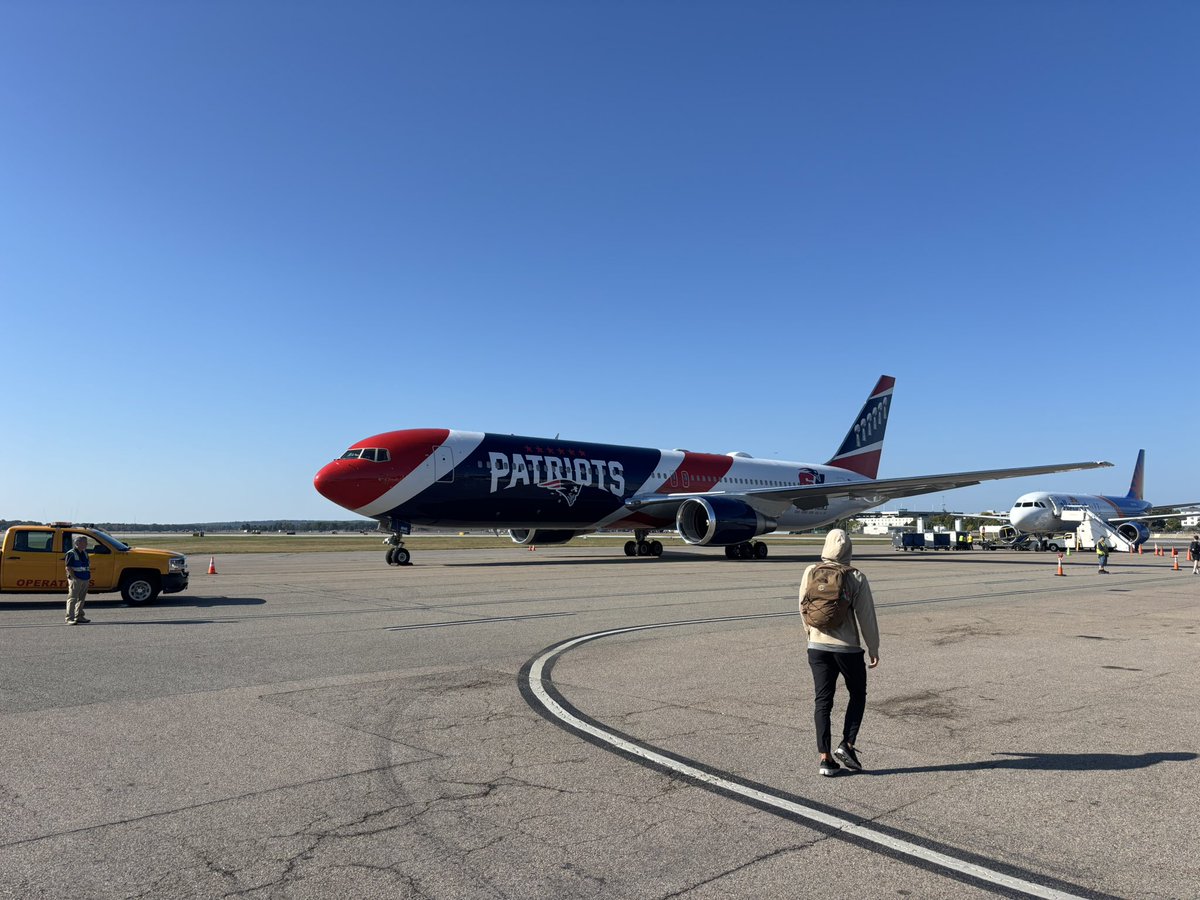 Coach Moore MS, CSCS (@coach_moore_bw) on Twitter photo New England Patriots team plane next to our team plane. Pretty cool!
#BryantFootball 
#NewEnglandPatriots New England Patriots team plane next to our team plane. Pretty cool!
#BryantFootball 
#NewEnglandPatriots