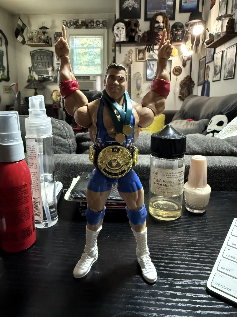 GrovesIsGod's tweet image. Added @RealKurtAngle and @IAmJericho to the WWF big eagle display. Just waiting for @PaulWight ‘s figure to get here and we have everyone that held that title.
