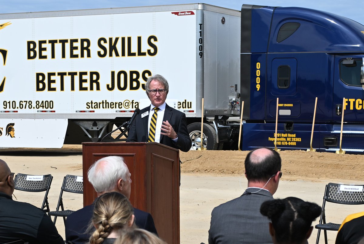 CCNCGov's tweet image. FTCC has broken ground on Phase I of its $21.2M Regional Supply Chain Management &amp;amp; Logistics Center, expanding CDL training for FTCC, Robeson &amp;amp; Bladen Community Colleges. The 13-acre truck pad opens Dec. 2025.Learn more: bit.ly/48qswVf
#CumberlandCountyNC #FTCC