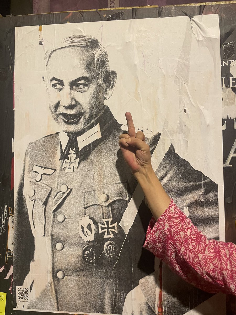 Duquesa_Roja's tweet photo. @netanyahu @El_Intermedio 

Gora Palestina libre https://t.co/2y3nhIfyQ9