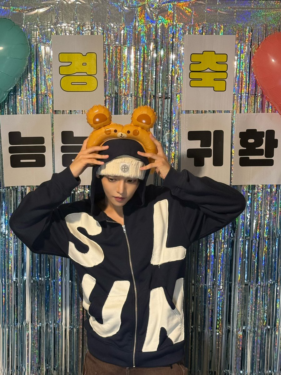 haneum_Official's tweet photo. [#Behind]
【경】★【늠늠이 형아 귀환】☆【축】

#장한음 #한음 #JANGHANEUM #HANEUM https://t.co/PCidrYQY6x