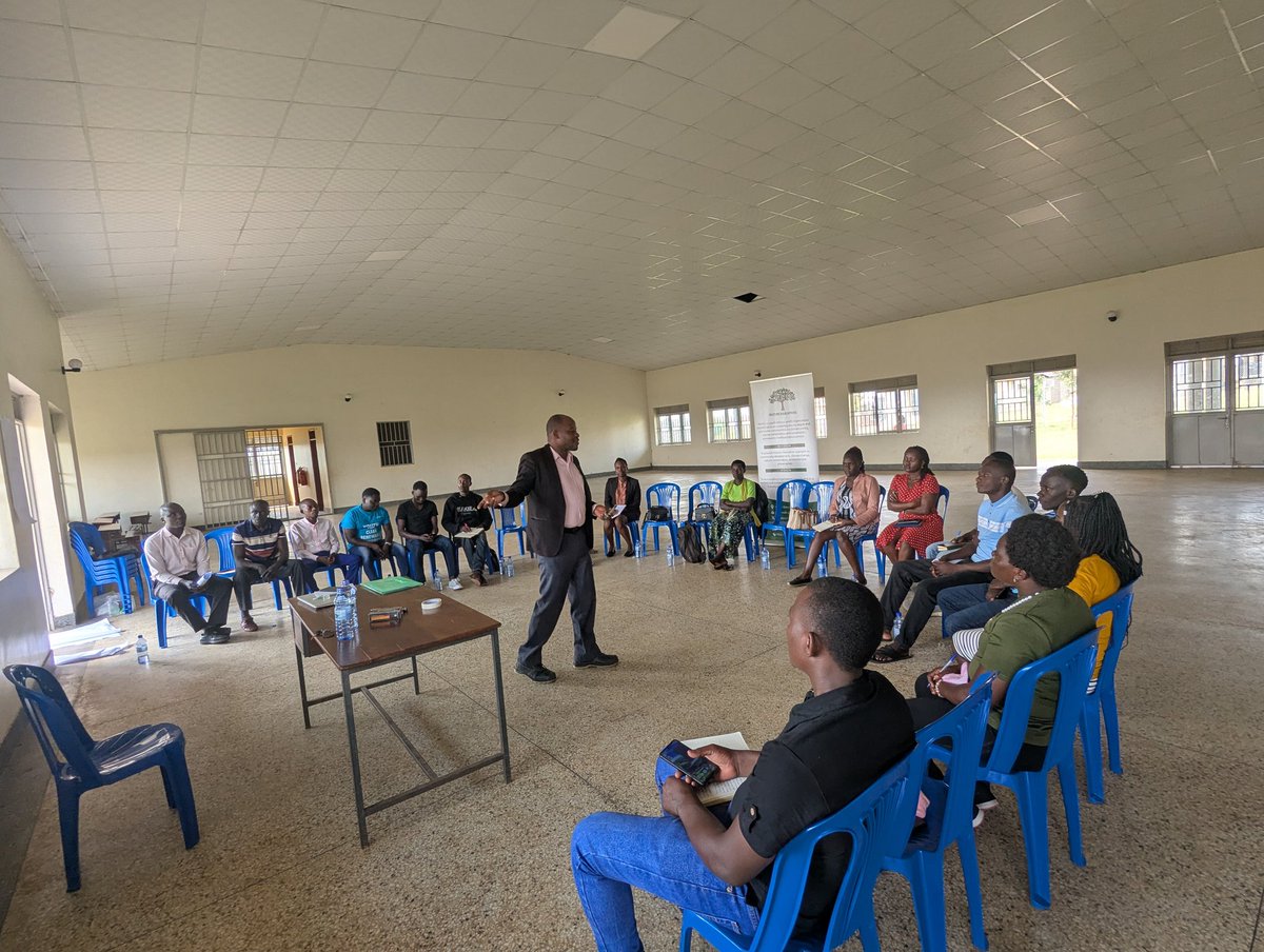 Empowering communities in oil-affected areas is key to sustainable development! By prioritizing participation, capacity building, and environmental protection, we can ensure that local communities benefit from oil extraction and thrive. #CommunityEmpowerment  #SustainableDev't