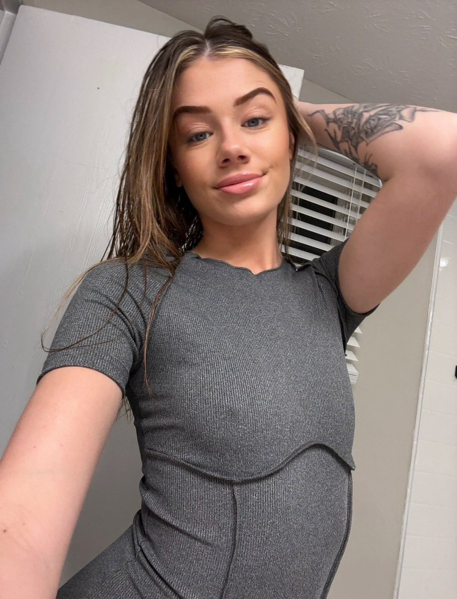 Should I wear a bra? Yes or no🙈