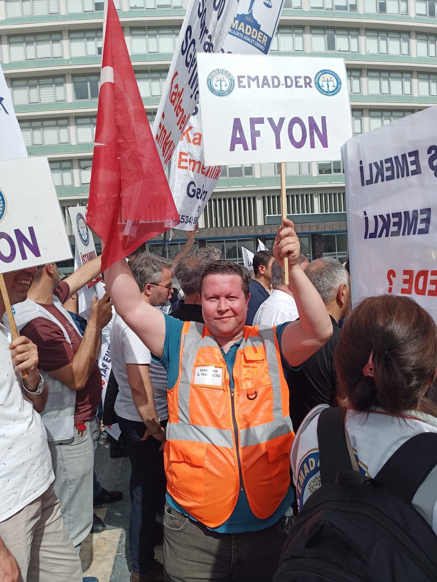 BİR STAJ MAĞDURU OLARAK BEN KİMSENİN TEKELİNDE DEĞİLİM NERDE NASIL MÜCADELE ETMEK GEREKİYORSA ÖYLE MÜCADELE EDERİM.

<a href="/EmadDernegi/">EMEKLİLİKTE ADALET DERNEĞİ ⚖️</a> 
 #EmadderAdaletÇalıştayı