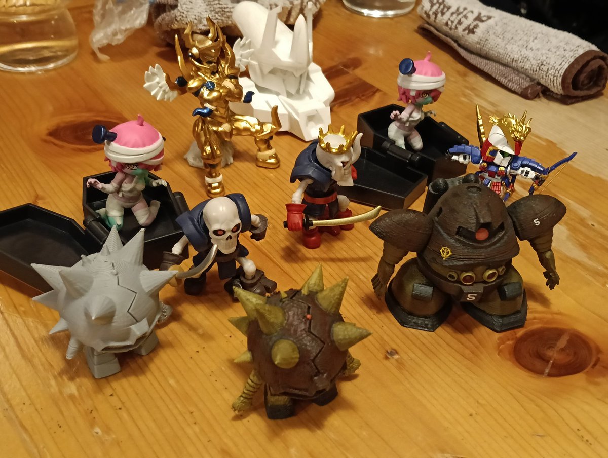 消しゴム会議が
執り行われた

ゴッグ！！ウニゴッグ！！ウニゴッグ！！