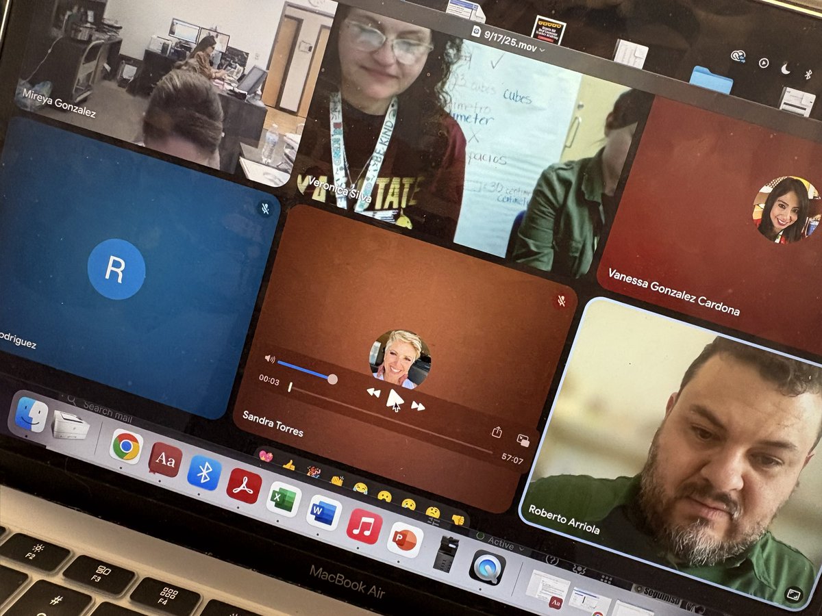 Seguin ISD Multilingual tweet media