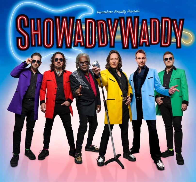 Off to see Showaddywaddy this evening with Sharon, at the Whitley Bay Playhouse, bring it on! Have a #happyweekend peeps! 😀

playhousewhitleybay.co.uk/events/showadd…