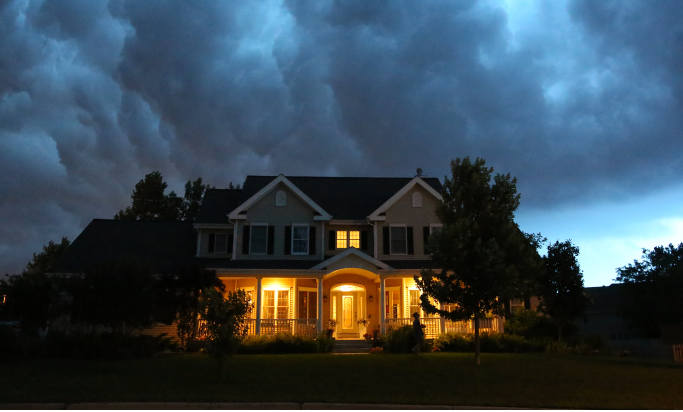 Ontario weather can change in the blink of an eye—sunshine one moment, storms the next.🌦️ When the Weather Flips, Are You Covered?🌞
#OntarioInsurance #WeatherReadyCoverage #ProtectWhatMatters

ow.ly/QOV150WZ4OL