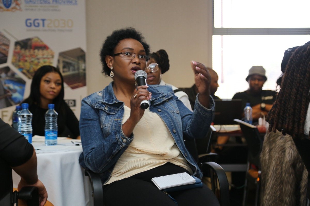 sourcefin_'s tweet image. #FlashbackFriday!

Conversations that shift the SMME landscape.
Our CSO took the stage at a GDED Women&apos;s Day Commemoration Event, sharing insights on how to make funding that fuels real growth more accessible.

#EnablingGrowth #ImpactMatters #Sourcefin