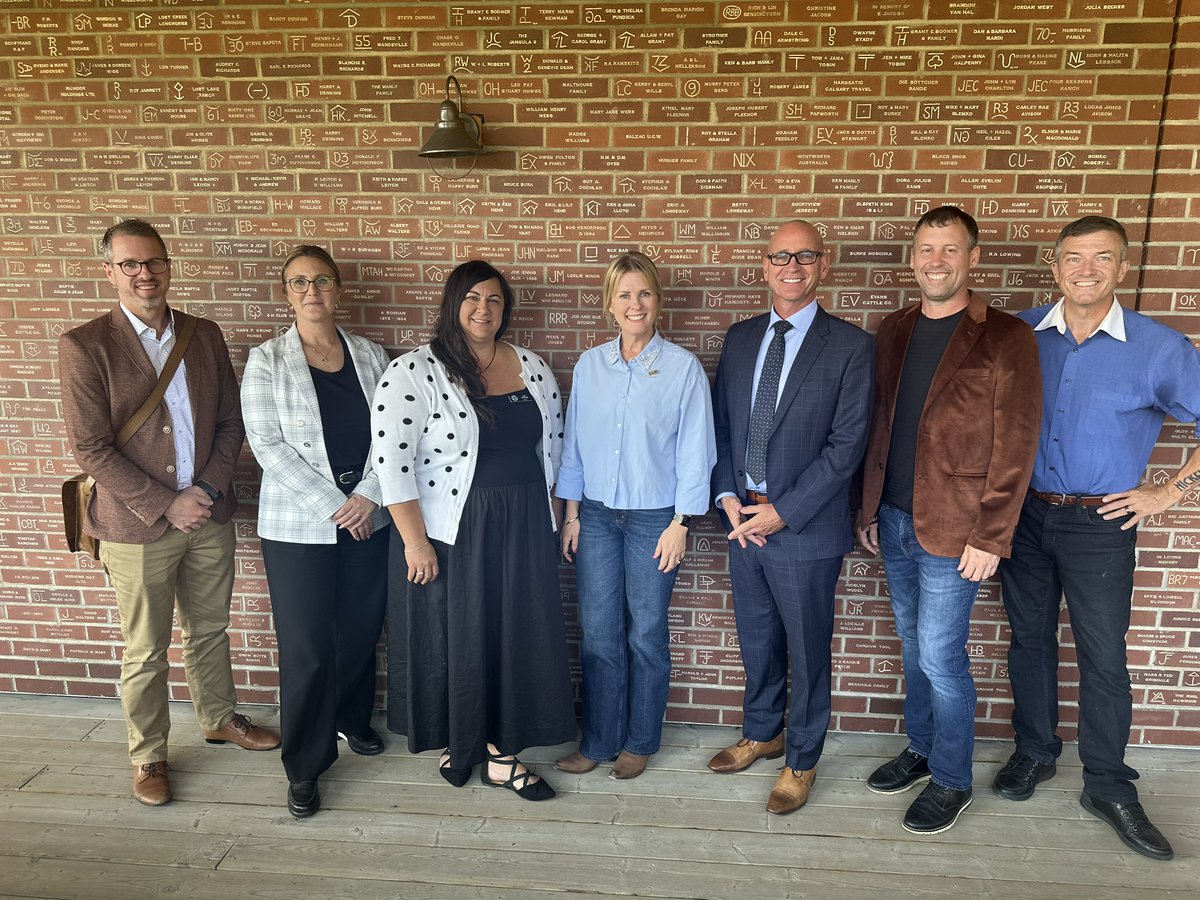 Yesterday, the FCM Executive Committee wrapped up their fall meeting in <a href="/TownofCochrane/">Town of Cochrane</a>, Alberta, where they’ve connected with local leaders like Mayor Jeff Genung on the work they are putting in to ensure sustainable and thriving communities for all residents. 

The months ahead