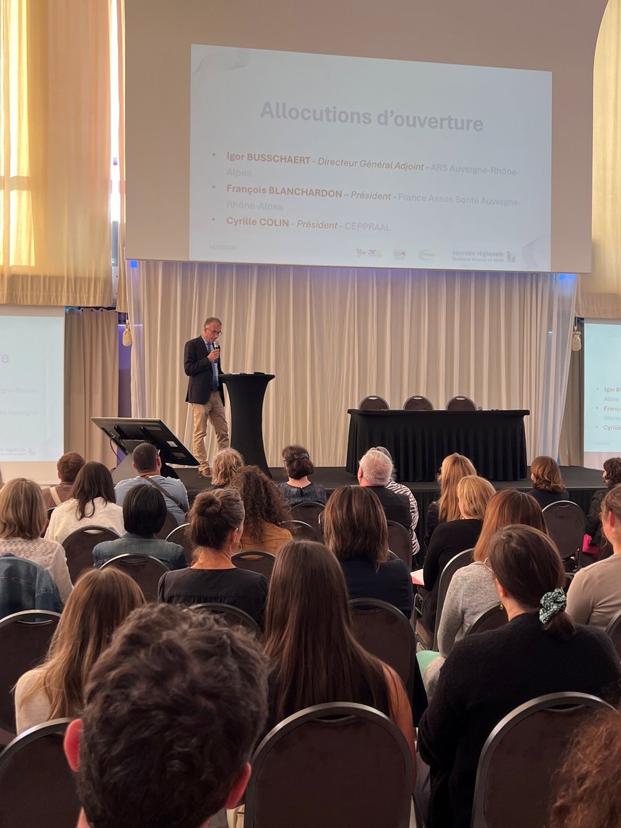 #SécuritéSoins | Ouverture par Igor Busschaert, directeur général adjoint de la journée régionale "Qualité et sécurité en santé" organisée avec <a href="/CEPPRAAL/">CEPPRAAL</a> et <a href="/Fr_Assos_Sante/">France Assos Santé</a>
➡️Thème de cette édition : « 20 ans d'évolution de la démarche qualité au sein du système de santé ».