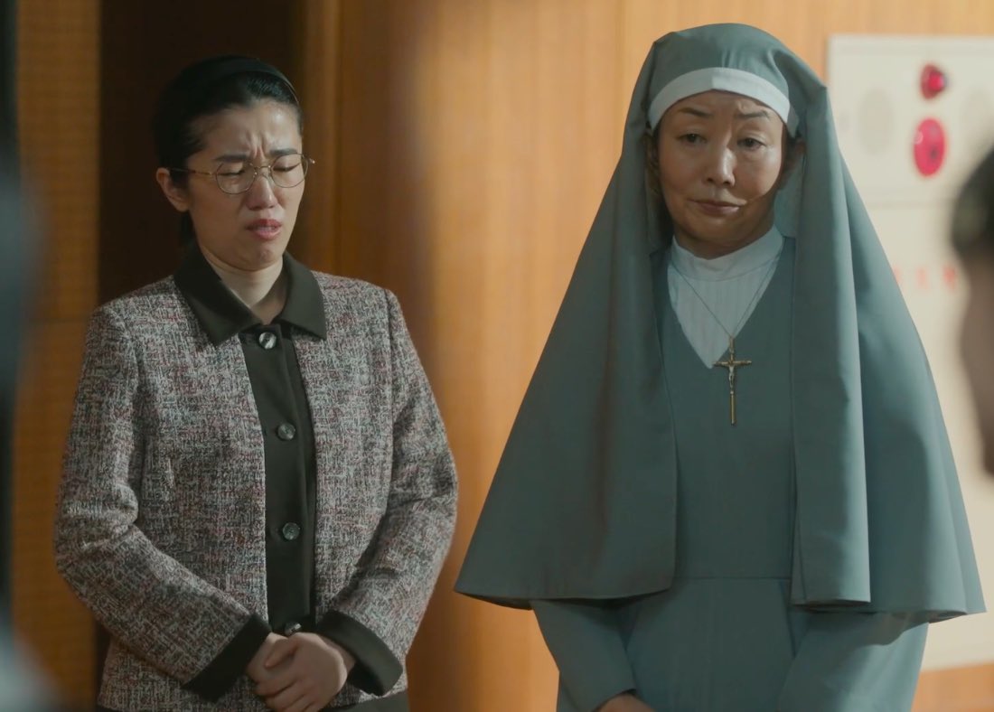 やっと #愛のがっこう の最終回見れた…
「カヲルぅうおぇぇぇ!!!」って言いながら爆泣きしちゃった

本当に大好きな作品だった
オーディション頑張って良かった
皆さんありがとうございました！

教頭にLINEしちゃった
「私たちの2ショ、海外ドラマみたいですよ」って。返信こない。寝てんな洋子さん