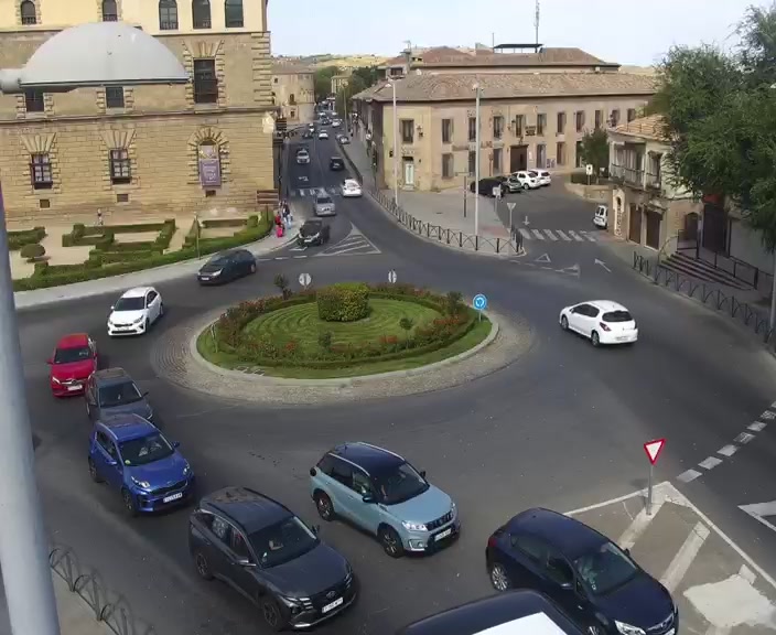 Caos #Trafico en #Toledo
#retenciones #SeguridadVial #Movilidad