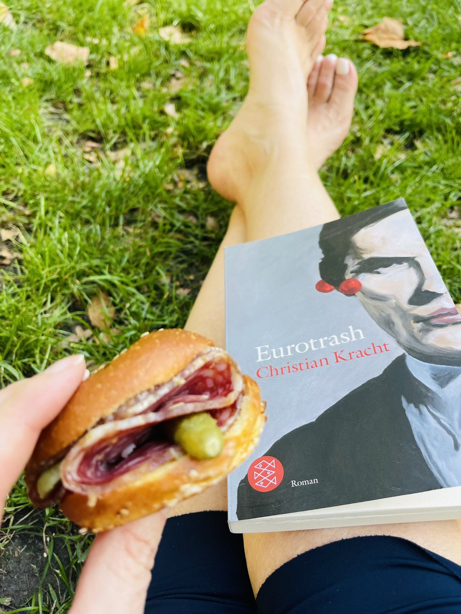 Lunch in the park. Have a great weekend, Londoners.