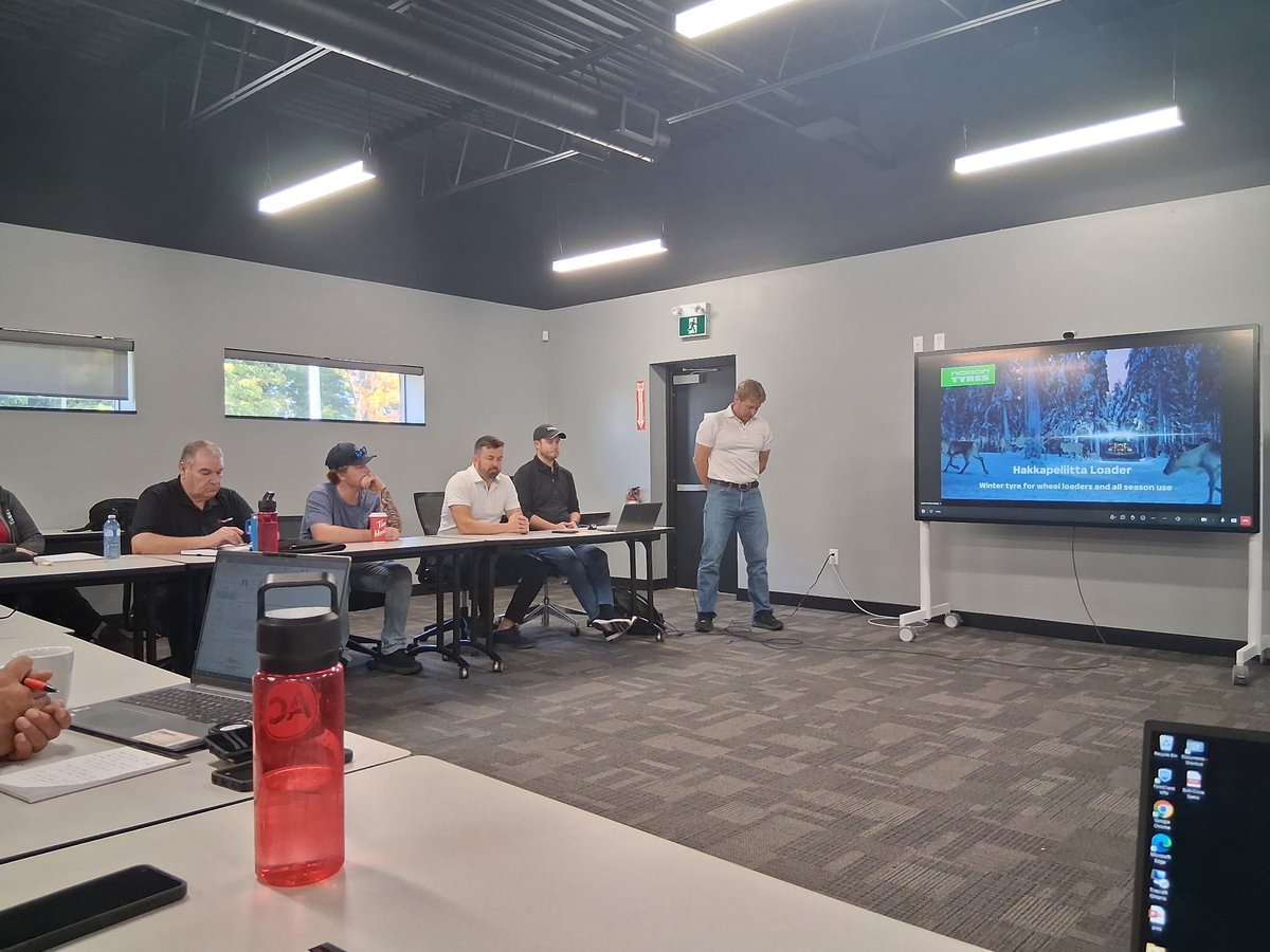 👨‍🌾🚜 Training never stops! <a href="/Tirecraft/">Tirecraft</a> Agricultural Tire team gathered in both Southern &amp; Eastern Ontario this week as @NokianHeavyTyres came in to run hands-on sessions at our training centers

Proud to keep building knowledge &amp; expertise to serve #ontag even better 🌱 #Harvest25