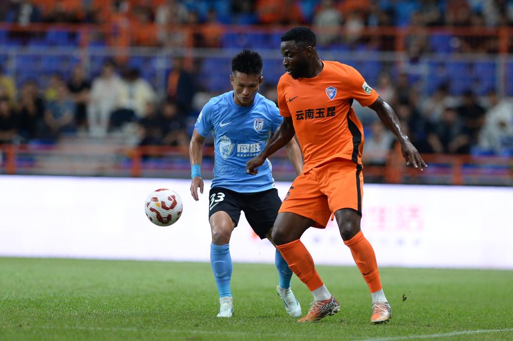 CSLBrasil's tweet image. Yunnan Yukun e Dalian Yingbo ficaram no empate por 1x1

Gols de Oscar Maritu e Daniel Penha