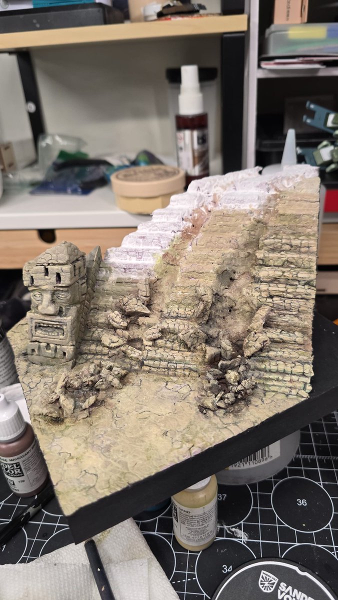 Chessymonkey's tweet image. Friday WIP:  I suppose im guilty of making my own life more complicated than it needs to be

#筆塗り #vallejo #gunpla #gunplanetwork #bandai #plasticmodel #plamod #scalemodel #バンダイ #ガンプラ改造 #ガンプラ #裝甲騎兵 #Scopedog #votoms #装甲騎兵ボトムズ