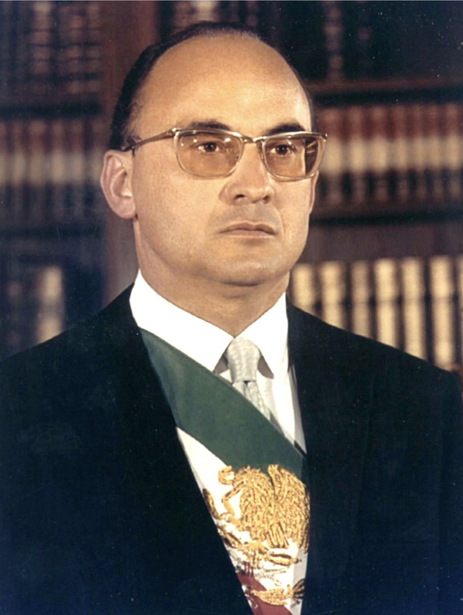 “Luis Echeverría, será el mesías? El cuarto movimiento de nuestra sinfonía histórica”. Portada del semanario Óigame!, impreso y publicado en Monterrey Nuevo León el 3 de enero de 1970. Cuál es tu opinión sobre el expresidente Luis Echeverría, quien gobernó México de 1970 a 1976?