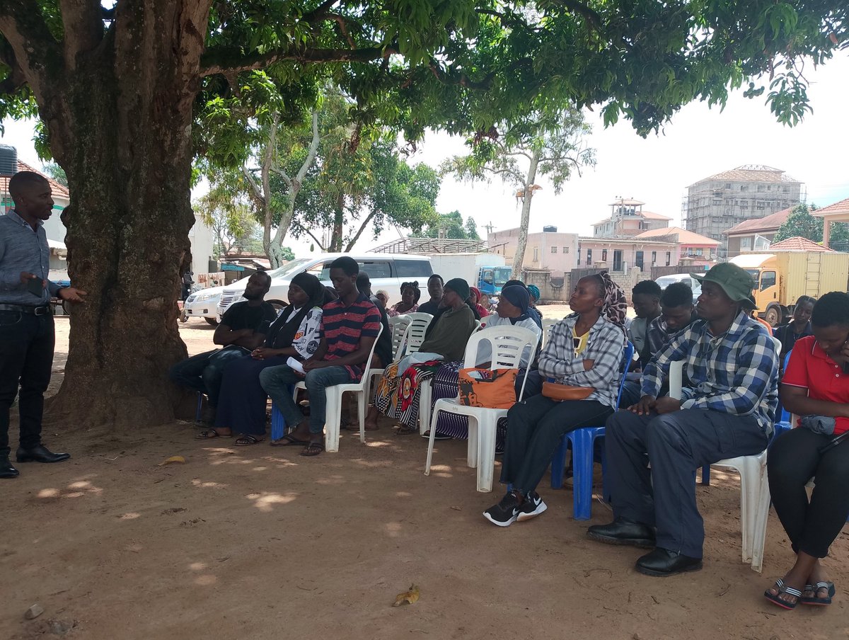 Empowering the next gen. We recently trained youth leaders from 11 zones in Ggaba on starting group businesses, tackling peer pressure &amp; reducing unemployment. Together, let's build a brighter future through entrepreneurship &amp; teamwork #YouthEmpowerment #Entrepreneurship #JobCrtn