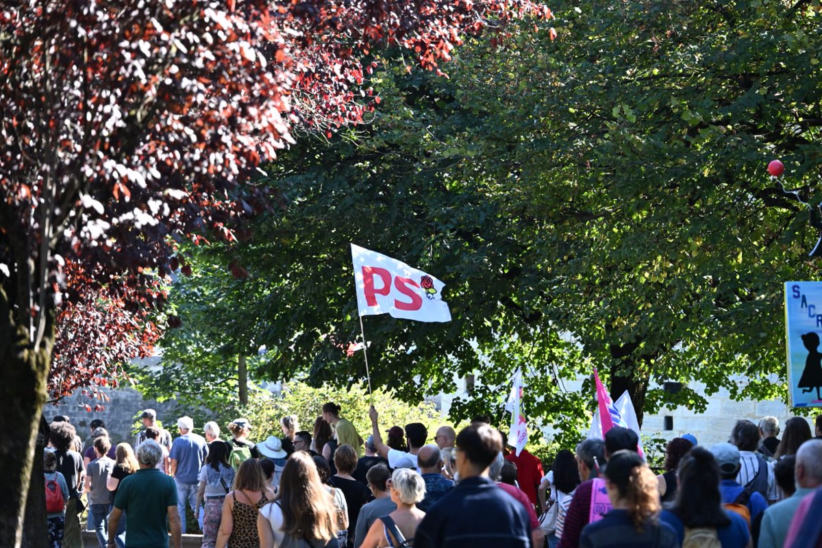 Hier à Besançon, large manifestation à l’appel de l’intersyndicale contre les politiques antisociales du gvt.

Le PM donne le sentiment de ne pas savoir dans quelle direction il veut aller. Avec notre budget alternatif, salué par les Français, une autre voie est possible !