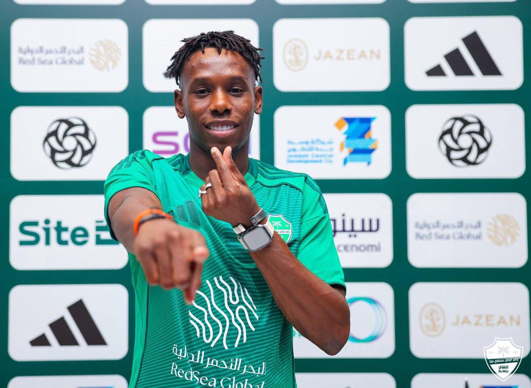 😅😅 الاهلي اكل الطعم #الهلال_الاهلي