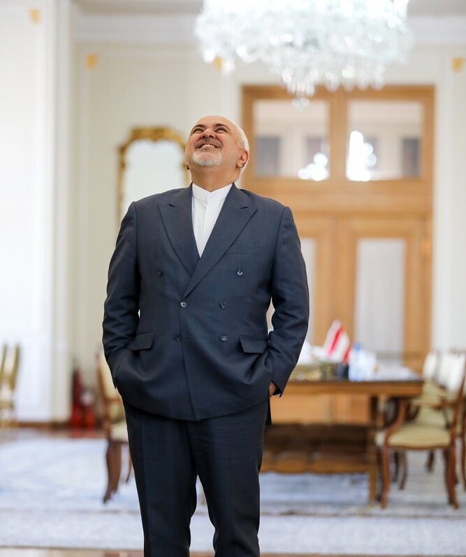 Fateme_Lavasany's tweet image. ظریف ابله نبود ، بلکه خائن بود! 
محاکمه نکردنش یعنی ضایع شدن حق ۹۰ میلیون ایرانی!

هر لایک یک لعنت به خائنین 
#محاکمه_ظریف 
#مکانیسم_ماشه