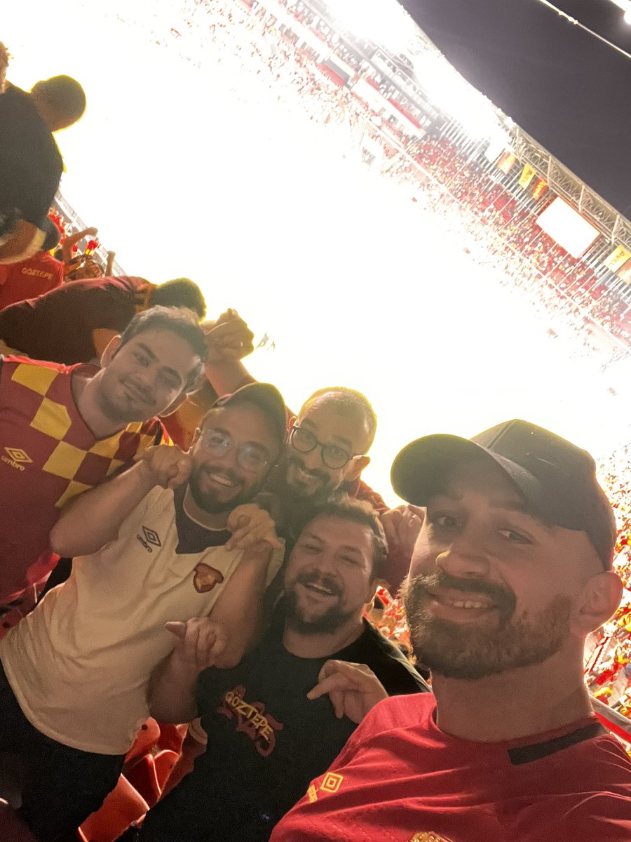 Kartallara bak kartallara 🦅😎
 #GÖZvBJK