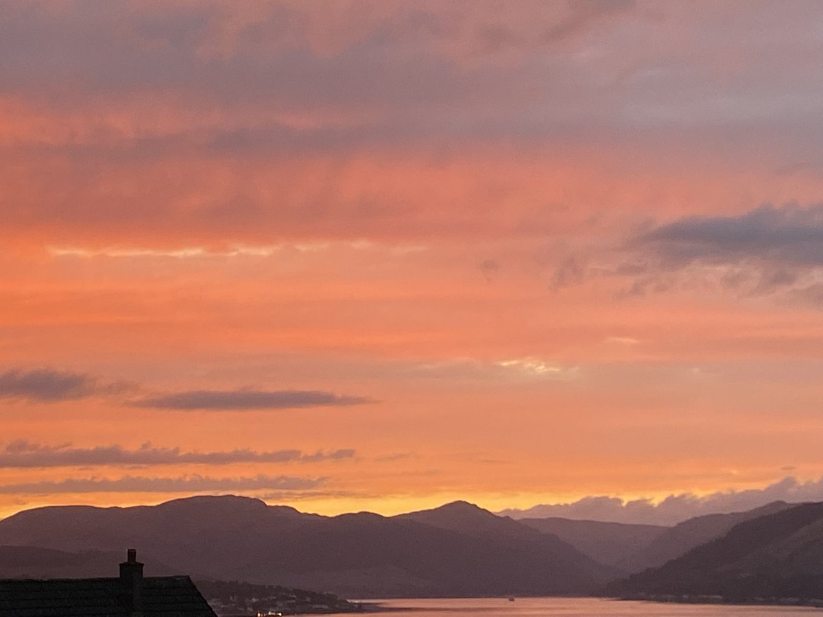 DMCCORMA's tweet image. Line from the excellent Ballad of Wallis Island .”to paraphrase the Beatles there goes the sun “