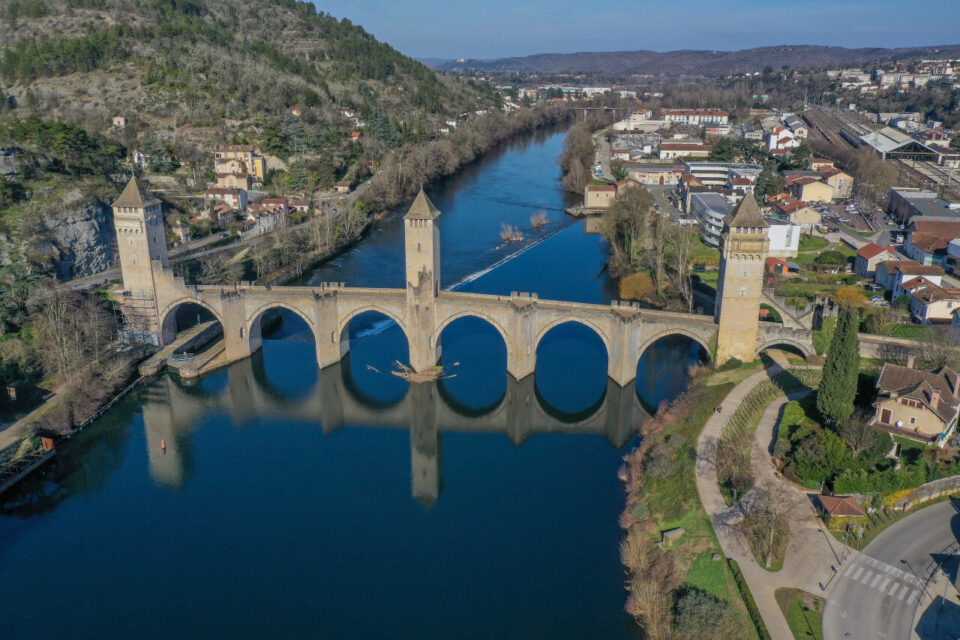 Aide de 500 000 € de la Mission patrimoine pour le pont Valentré de Cahors actu.fr/occitanie/caho…