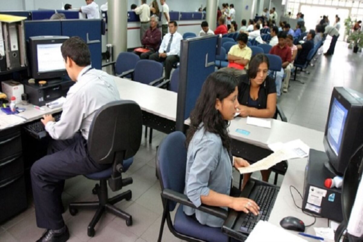 Congreso aprueba en primera votación gratificación y CTS para trabajadores CAS walac.pe/congreso-aprue…