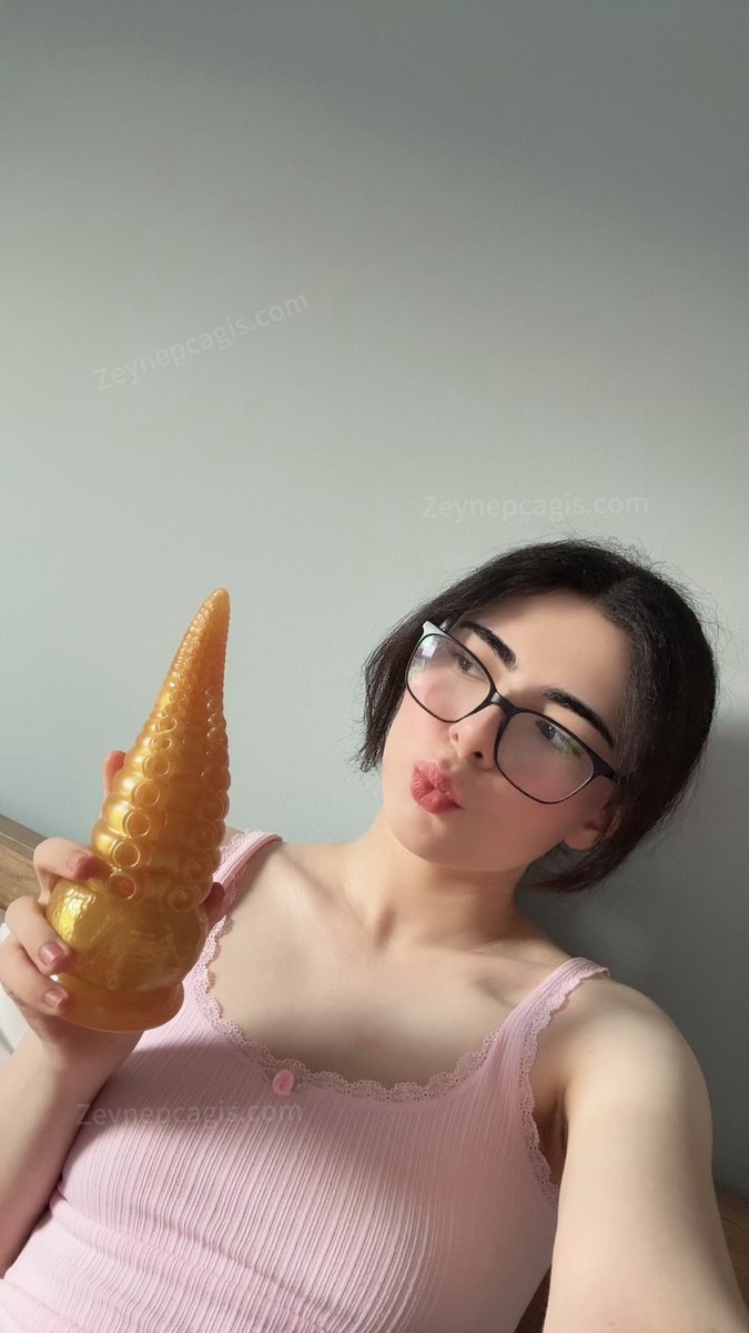 Bu elimde ki nedir sizce 🤭