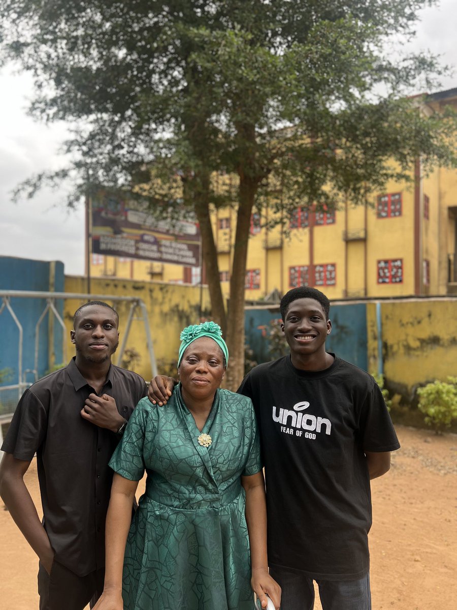 Every new day comes with a new testimony. Today, we’ve reached ₦7.1m 🤲🏿.

It’s overwhelming how friends and strangers alike have shown up for my mum ❤️.

We have about ₦7.9m left. Together, I believe she will walk again 🥺.

Zenith Bank 
2432881923
Victoria Ovosi Aminatu