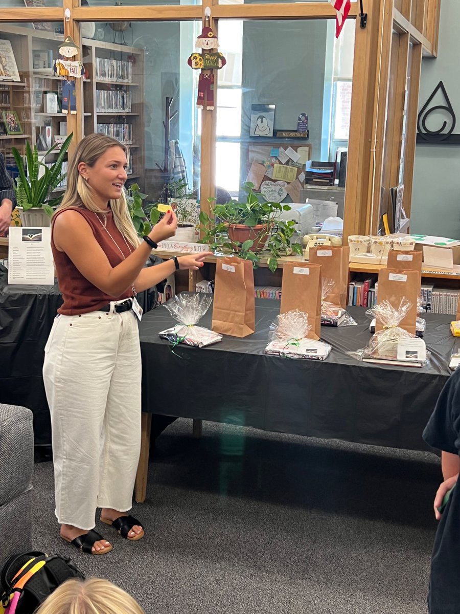 Wantagh Humanities (@wsdliteracy) on Twitter photo 