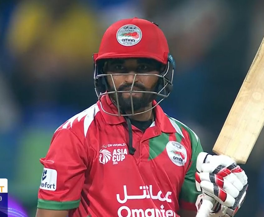 #indvsoman 
#AsiaCupT20 

<a href="/mdsirajofficial/">Mohammed Siraj</a> 
What are you doing here, sir?