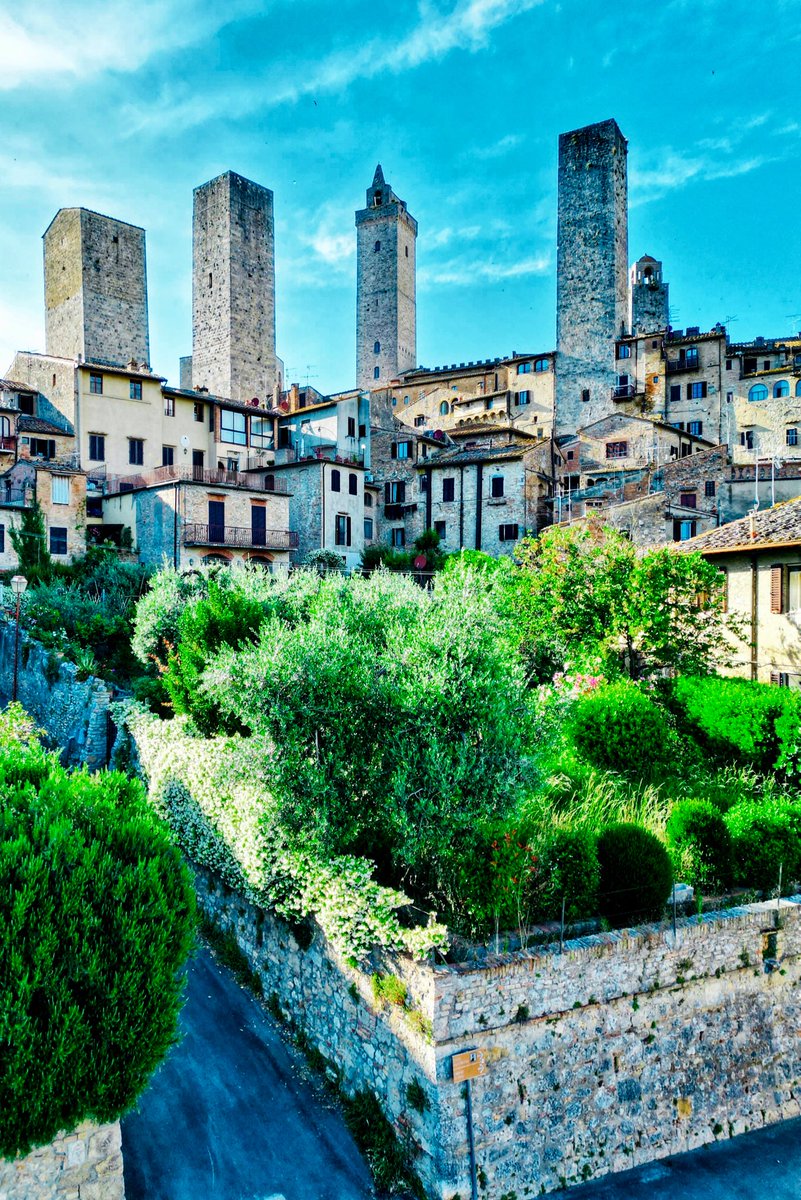 #Italia 🇮🇹 
<a href="/VisitTuscanyITA/">Visit Tuscany ITA</a> <a href="/VisitItalyIT/">VisitItaly</a>  <a href="/borghiitaliani/">Borghi Italiani</a>  <a href="/made_in_tuscany/">Made in Tuscany</a> <a href="/VisitSiena/">Visit Siena</a> <a href="/toscana/">Toscana</a> <a href="/Borghi_Italia_N/">Borghi in Italia</a> <a href="/DJIGlobal/">DJI</a> <a href="/sangimignanocom/">Comune SanGimignano</a> <a href="/BorghiAutentici/">Borghi Autentici</a> <a href="/lonelyplanet_it/">Lonely Planet Italia</a> <a href="/muoversintoscan/">Muoversi in Toscana</a> <a href="/borgodeiborghi/">Il Borgo dei Borghi</a> <a href="/BorghiPiuBelli/">Borghi+belli Italia</a> <a href="/LuoghiDalMondo/">Luoghi Dal Mondo</a> <a href="/giratineit/">Andreea & Luca - Giratine.it</a>