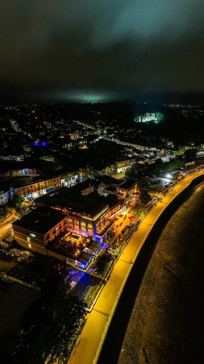 Clive Mitchell tweet media