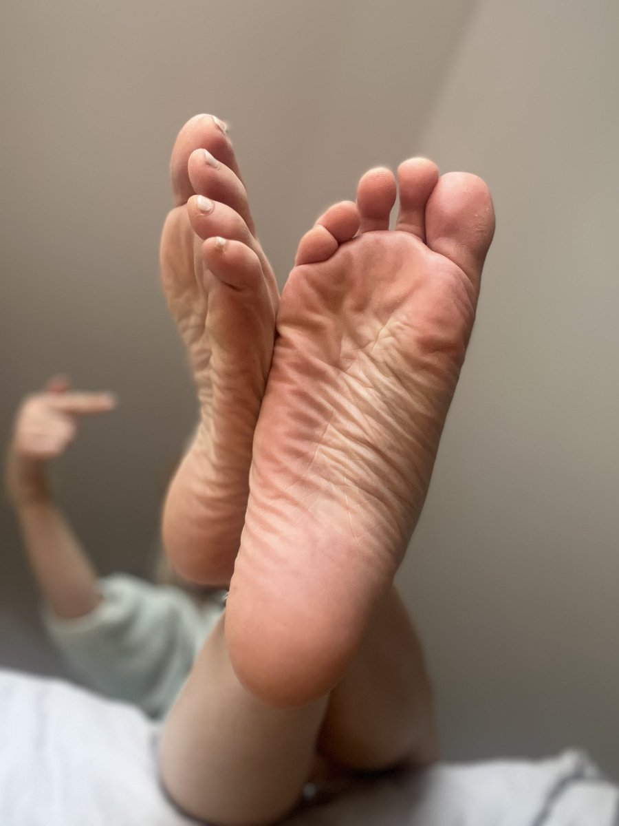 You only exist to serve me - financially and mentally 🫰🏼😈🔥

<a href="/rt_feet/">Feet RT PROMO 💯K</a>