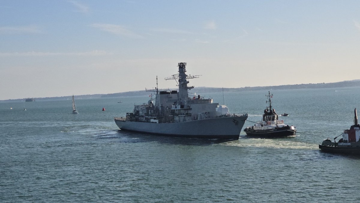 Ex HMS Argyll being towed into Portsmouth harbour  <a href="/UKForcesTracker/">UK Forces Tracker</a> <a href="/NavyLookout/">Navy Lookout</a> <a href="/WarshipCam/">WarshipCam</a> <a href="/MugfordSimon/">Simon Mugford</a> <a href="/georgeemmett8/">George Emmett</a>