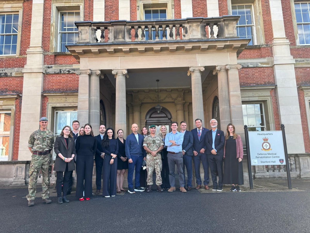 DMS_MilMed's tweet image. The UK’s Team RENOVATOR - a @NATO initiative supporting rehab & recovery of injured Ukrainian personnel, hosted delegates from NATO, Ukraine, Lithuania, Norway and Sweden at @DMS_RCDM and the Defence Medical Rehabilitation Centre to share expertise & best practice. 🇺🇦 🇳🇴 🇱🇹 🇸🇪 🇬🇧