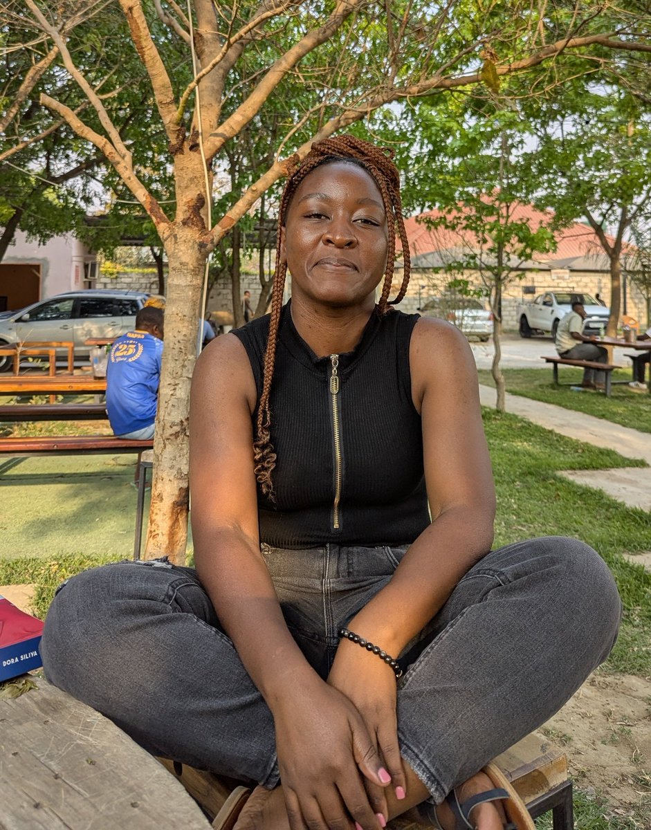 Left my house keys in the car with the mechanic 😂😂 uwiii 
Adopt me some you guys 🤲
