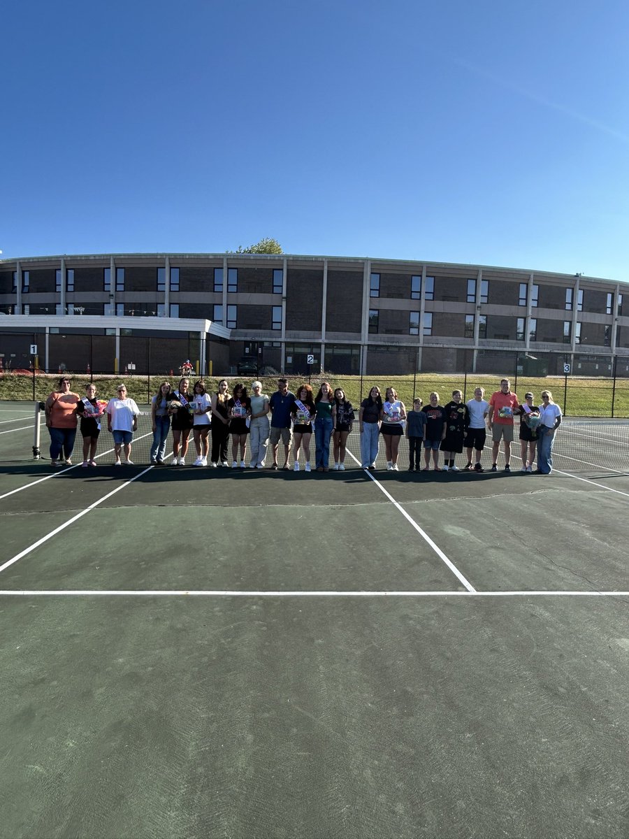 NormandyATH's tweet image. Tennis senior night! 
#GoInvaders