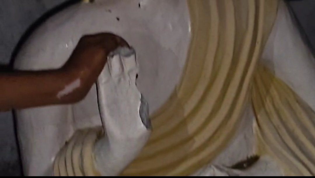 उत्तर प्रदेश के मैनपुरी जिले के कुर्रा थाना क्षेत्र के कुसमा खेड़ा तिराहे पर असामाजिक तत्वों द्वारा भारतीय संविधान के निर्माता, आधुनिक भारत के शिल्पकार एवं शोषितों, वंचितों व महिलाओं के मुक्तिदाता, ज्ञान के प्रतीक, विश्व रत्न ,परम पूज्य बाबा साहेब डॉ. भीमराव अम्बेडकर जी की