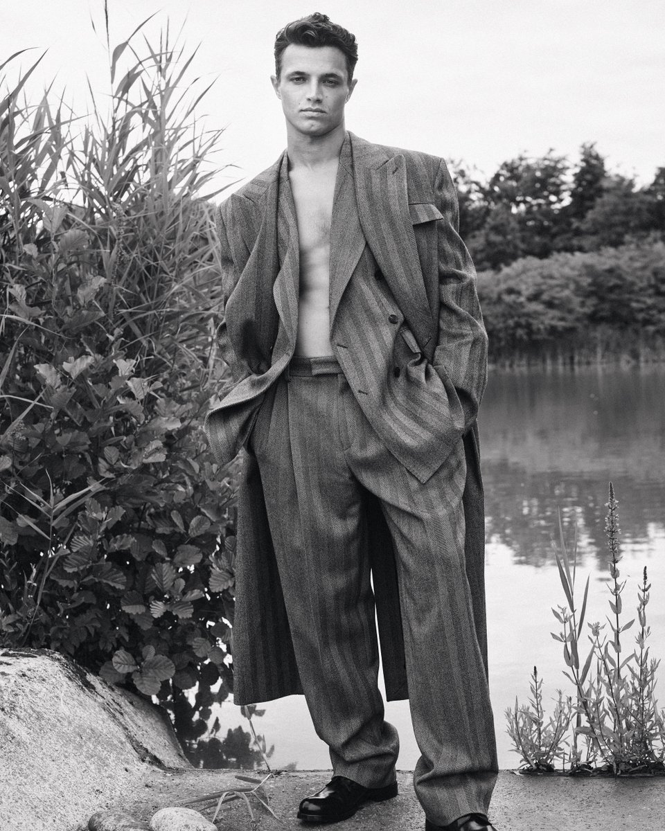 F1's tweet image. Our very own Lando Norris for @BritishVogue ✨

“I want to enjoy every minute that I can” – Lando shares his story in the October 2025 issue of British Vogue 🏎️

#F1