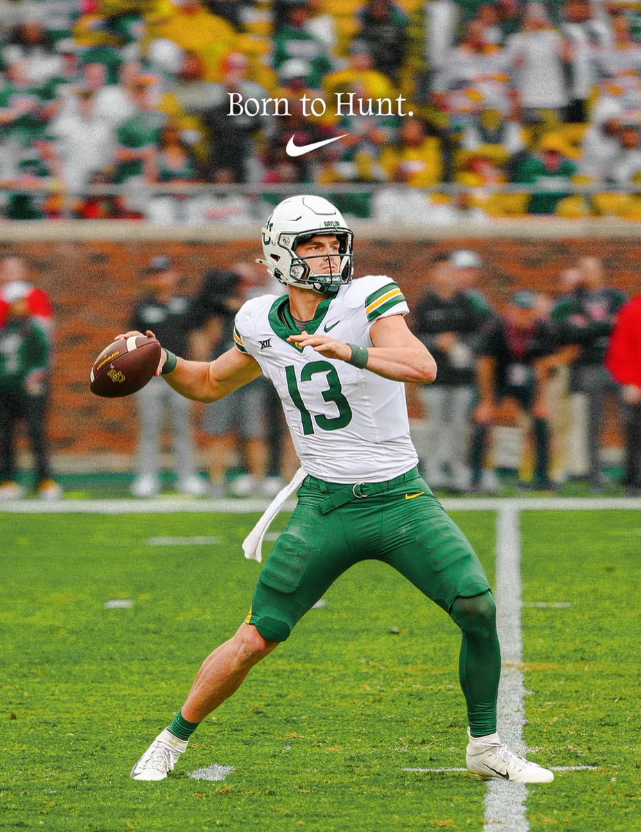 On3NIL's tweet image. NEW: Baylor QB Sawyer Robertson has inked an NIL deal with Nike🐻

Robertson has a $1.7 million On3 NIL Valuation.

on3.com/nil/news/baylo…