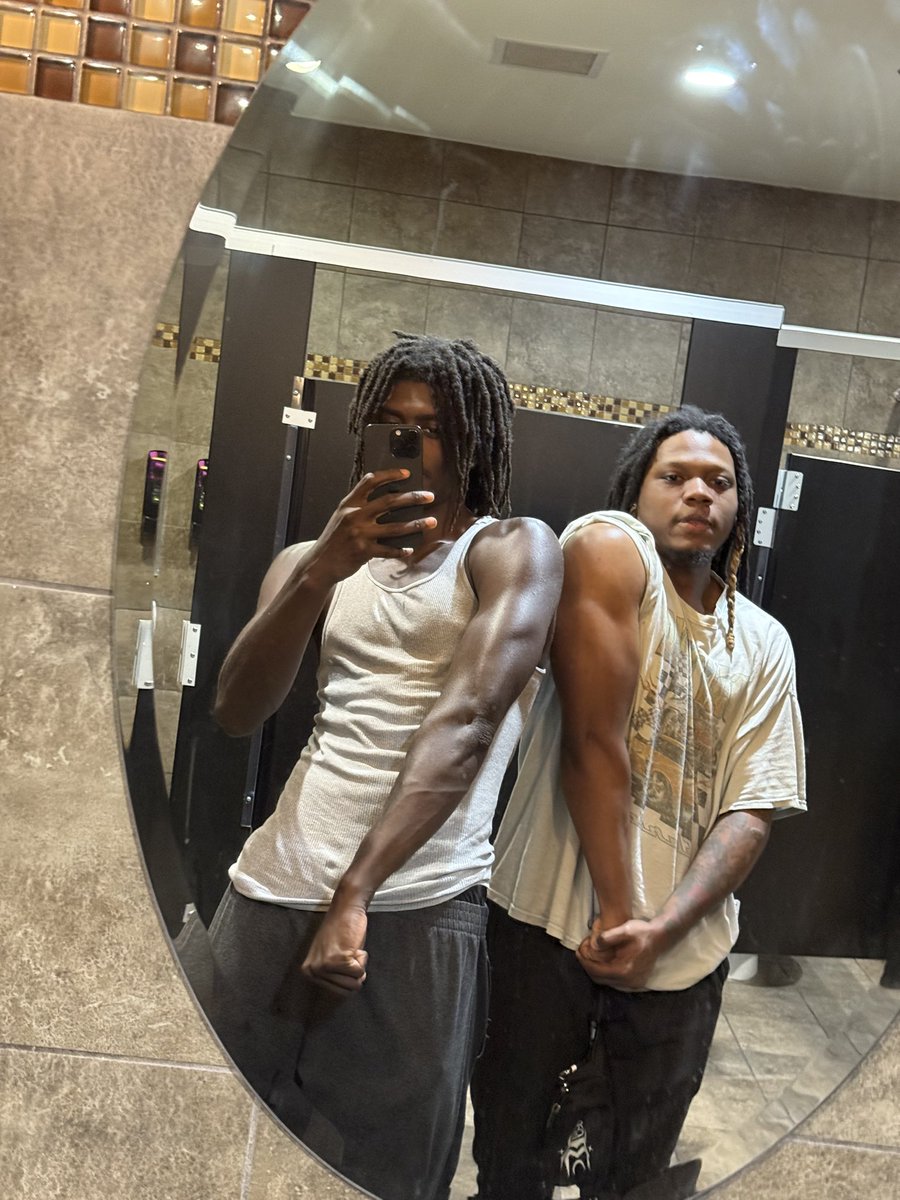 KGlockNB's tweet image. 4 months locked in I can’t wait to hit a year 
#loading