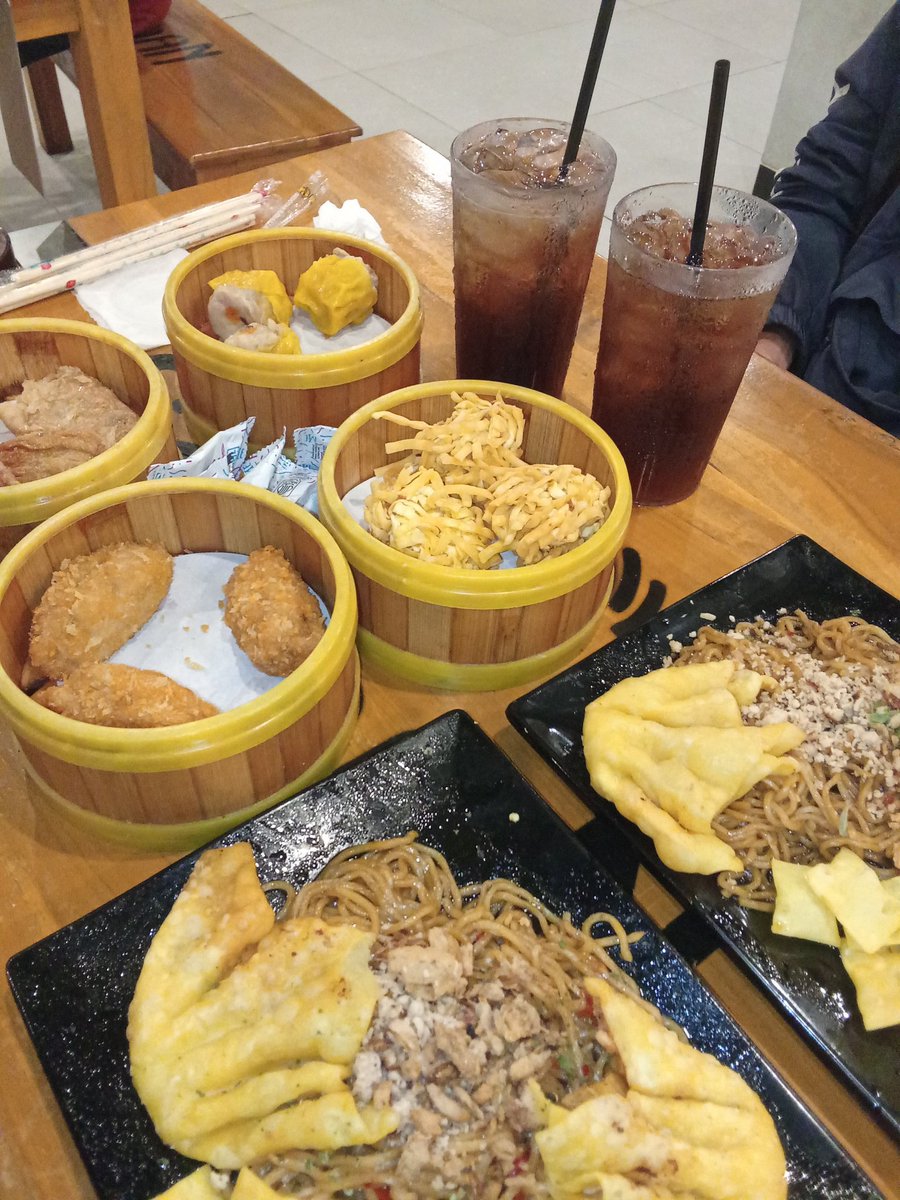 irursdy's tweet photo. Itadakimase! https://t.co/tbtavrPVDL