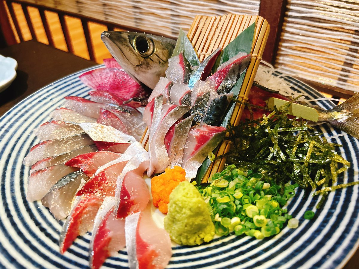 skskpanda_19's tweet image. 福岡来て早々に美味しいをたくさん感じられて嬉しい