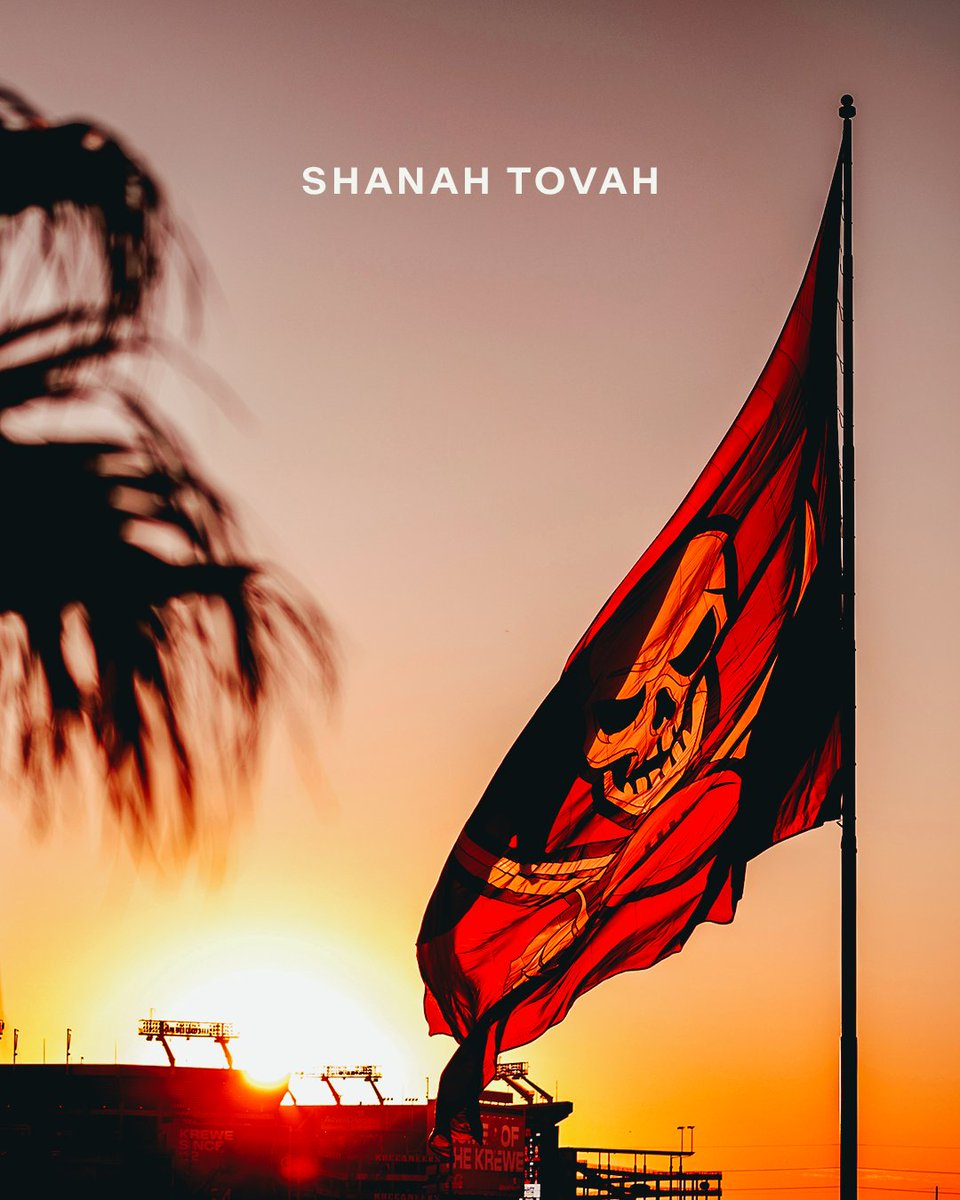 Tampa Bay Buccaneers (@buccaneers) on Twitter photo Wishing our Jewish community a happy new year! 🙏
#WeAreTheKrewe Wishing our Jewish community a happy new year! 🙏
#WeAreTheKrewe